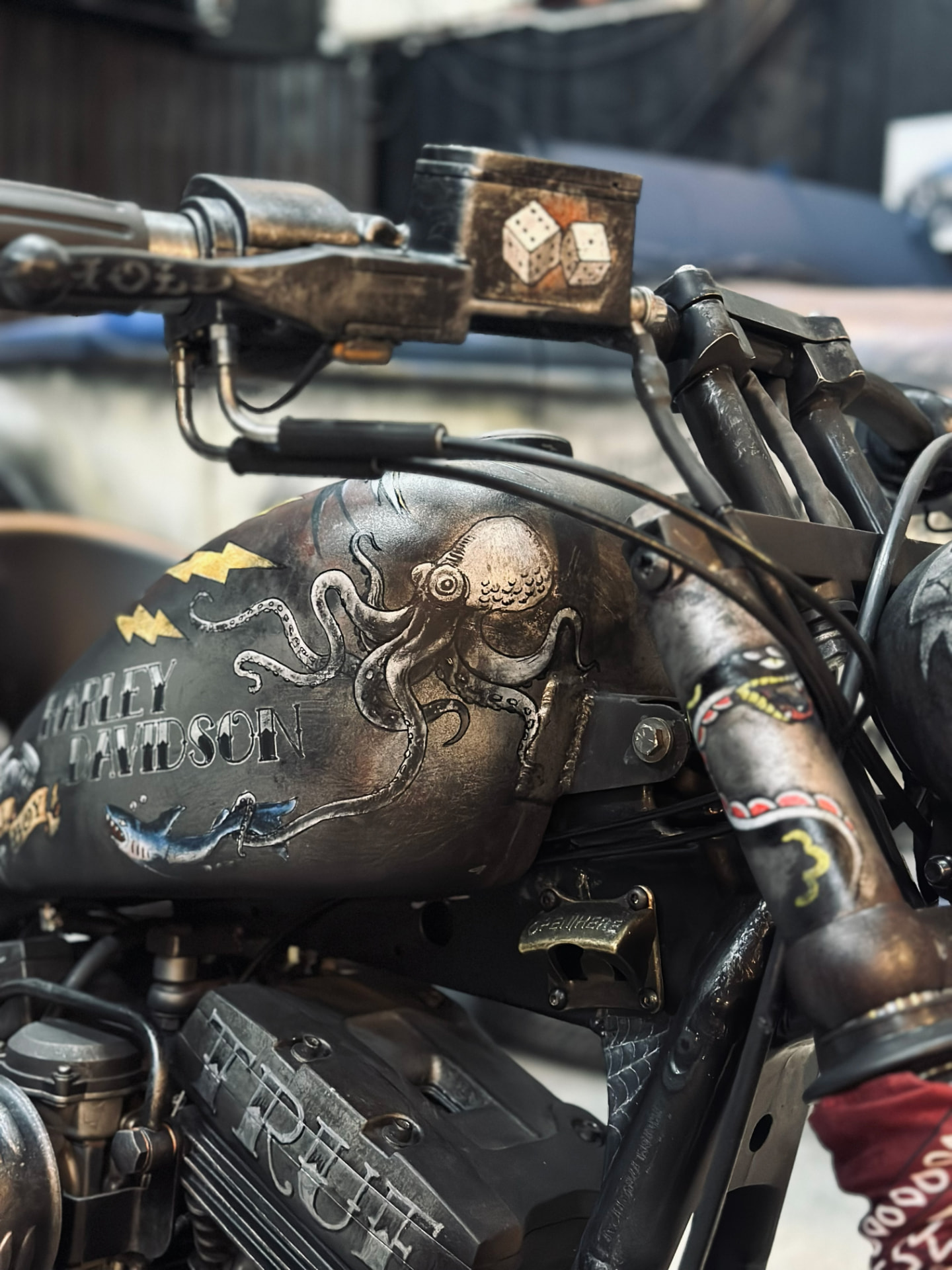 Sailor Bobber detail 5